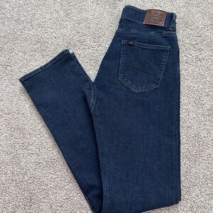 Lee Men’s Performance Series – Extreme Motion Slim Fit Straight Leg Jeans 32x36